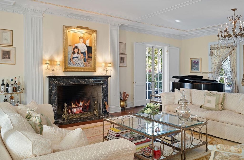 A Magnificent Historic Estate with Modern Amenities in Muttontown, New York, Offered at $8.849 Million