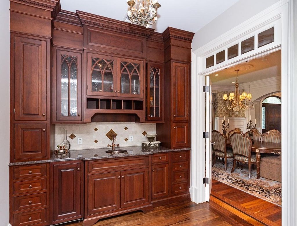 Captivating $2.65 Million Lower Gwynedd, Pennsylvania Residence: A Perfect Example of Elegance in Exquisite Landscaped Surrounding