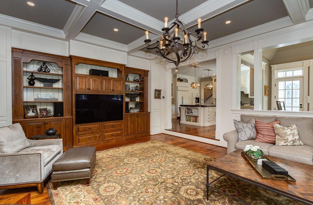 Captivating $2.65 Million Lower Gwynedd, Pennsylvania Residence: A Perfect Example of Elegance in Exquisite Landscaped Surrounding