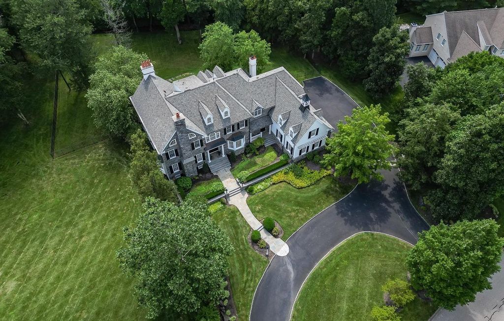 Captivating $2.65 Million Lower Gwynedd, Pennsylvania Residence: A Perfect Example of Elegance in Exquisite Landscaped Surrounding