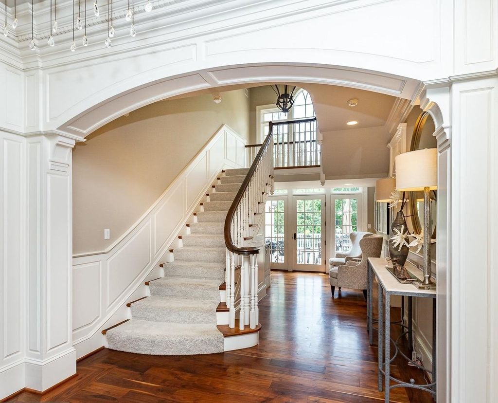 Captivating $2.65 Million Lower Gwynedd, Pennsylvania Residence: A Perfect Example of Elegance in Exquisite Landscaped Surrounding