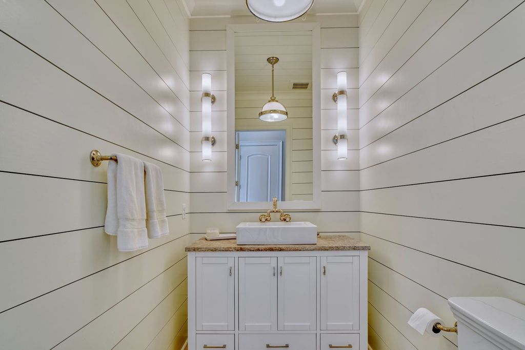 Captivating Regal Retreat: Exquisite Home with Lush Grounds in Leesburg's Beacon Hill, Virginia - Asking Price $3.1 Million