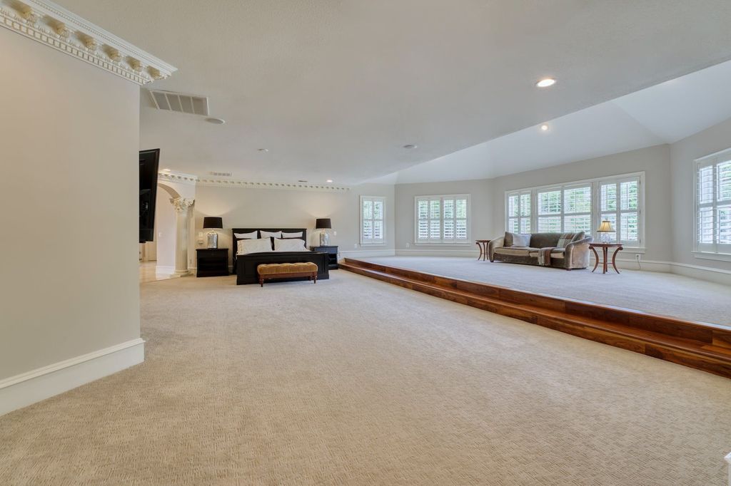 Captivating Regal Retreat: Exquisite Home with Lush Grounds in Leesburg's Beacon Hill, Virginia - Asking Price $3.1 Million