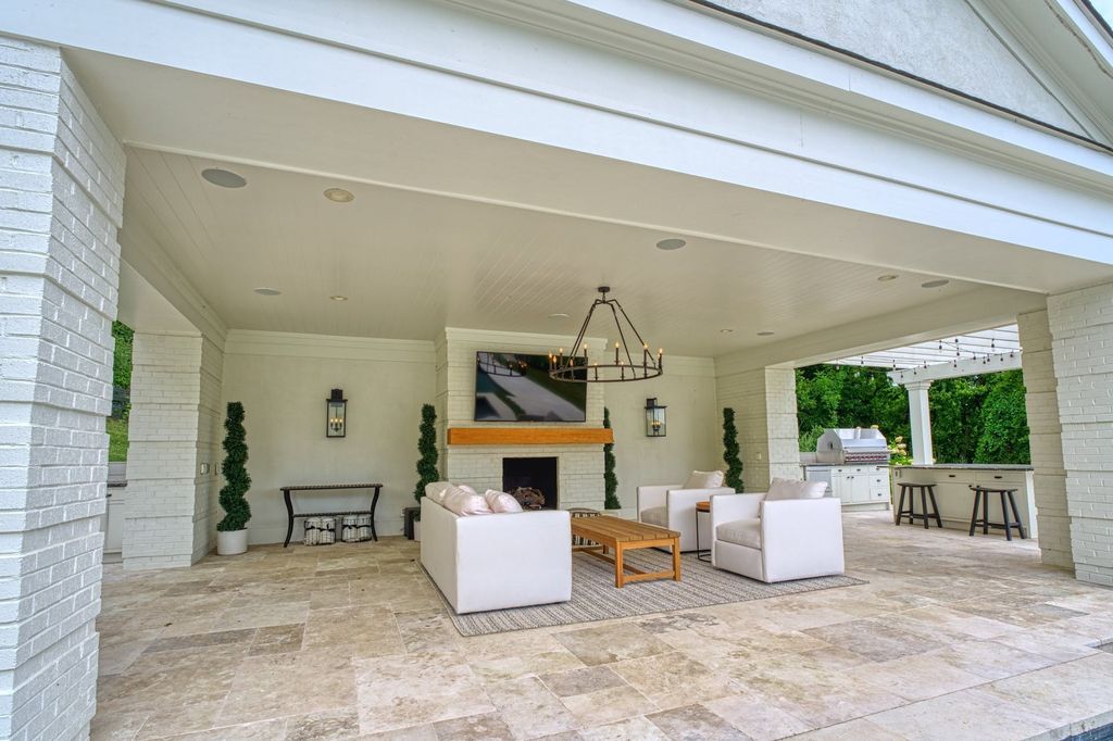 Captivating Regal Retreat: Exquisite Home with Lush Grounds in Leesburg's Beacon Hill, Virginia - Asking Price $3.1 Million