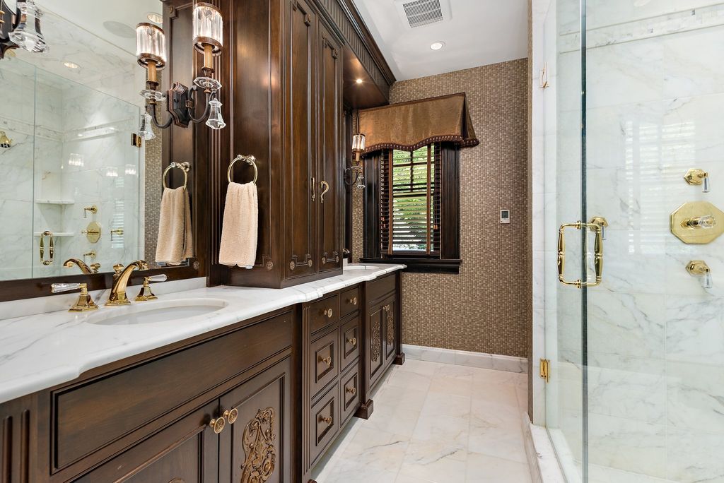 Harmonizing Timeless Charm with Modern Elegance: A French Tudor Masterpiece in Sewickley, Pennsylvania, Offered at $4.75 Million