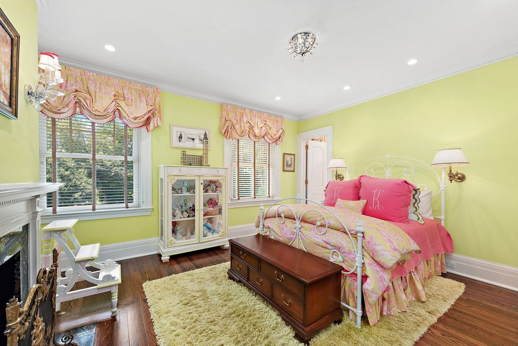 Harmonizing Timeless Charm with Modern Elegance: A French Tudor Masterpiece in Sewickley, Pennsylvania, Offered at $4.75 Million