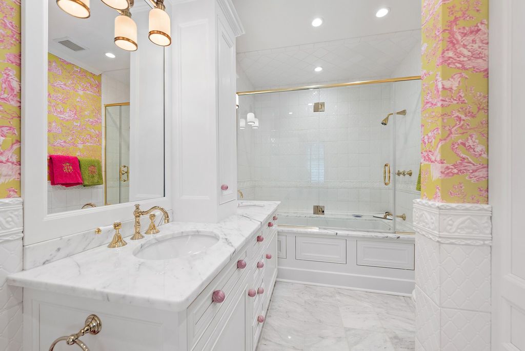 Harmonizing Timeless Charm with Modern Elegance: A French Tudor Masterpiece in Sewickley, Pennsylvania, Offered at $4.75 Million