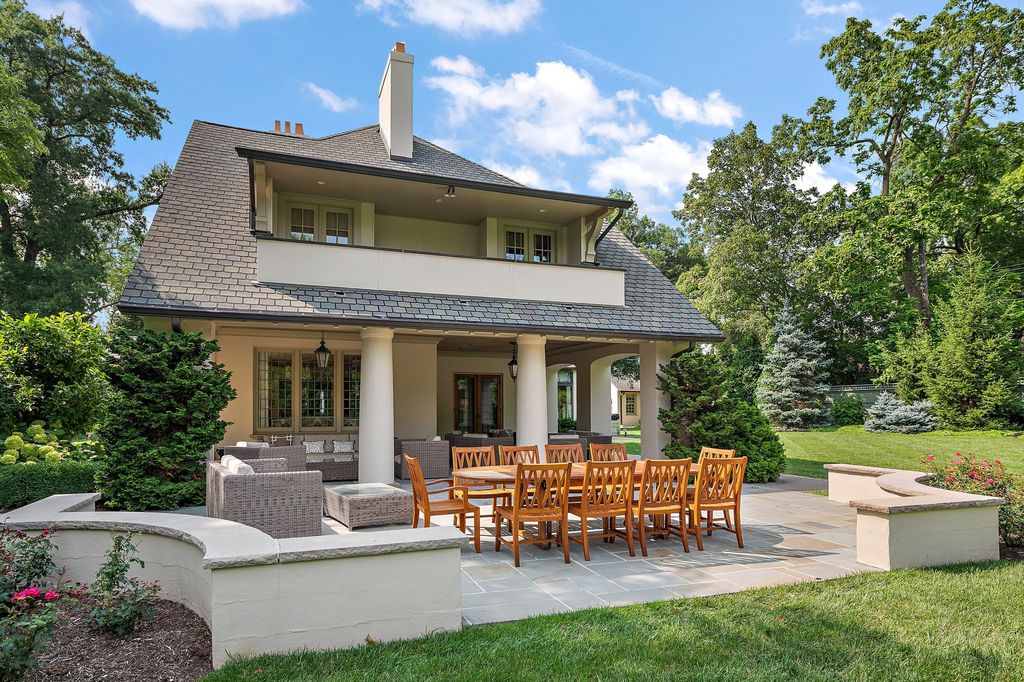 Harmonizing Timeless Charm with Modern Elegance: A French Tudor Masterpiece in Sewickley, Pennsylvania, Offered at $4.75 Million