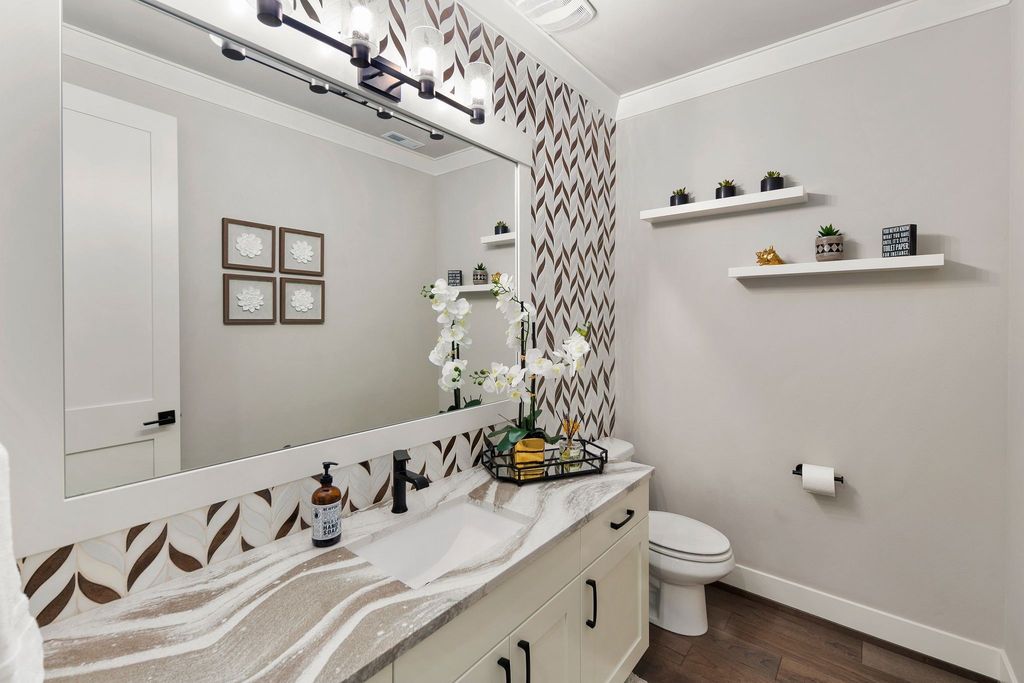 Home in Auburn, Washington Offered at $3.199 Million: A Seamless Blend of Contemporary Design and Ultimate Elegance