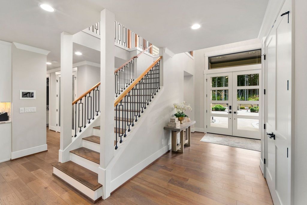 Home in Auburn, Washington Offered at $3.199 Million: A Seamless Blend of Contemporary Design and Ultimate Elegance