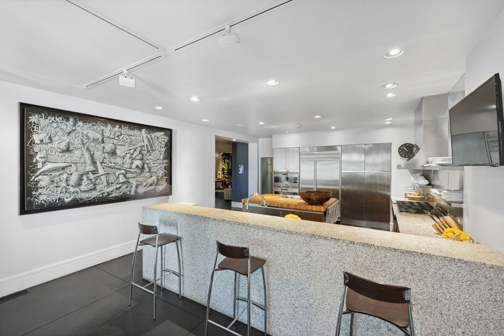 Iconic Contemporary Estate in Atlanta, Georgia: A Spectacular Landmark Listed at $2.35 Million