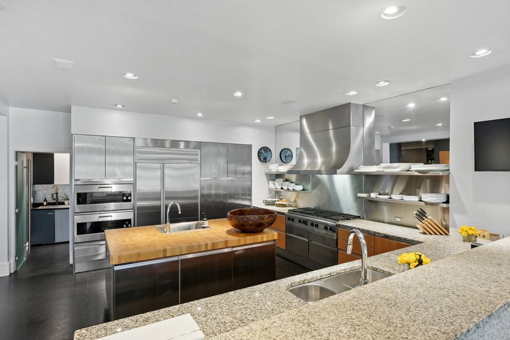 Iconic Contemporary Estate in Atlanta, Georgia: A Spectacular Landmark Listed at $2.35 Million