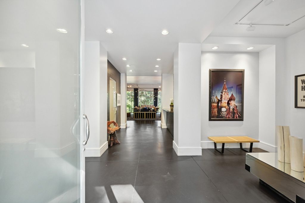 Iconic Contemporary Estate in Atlanta, Georgia: A Spectacular Landmark Listed at $2.35 Million