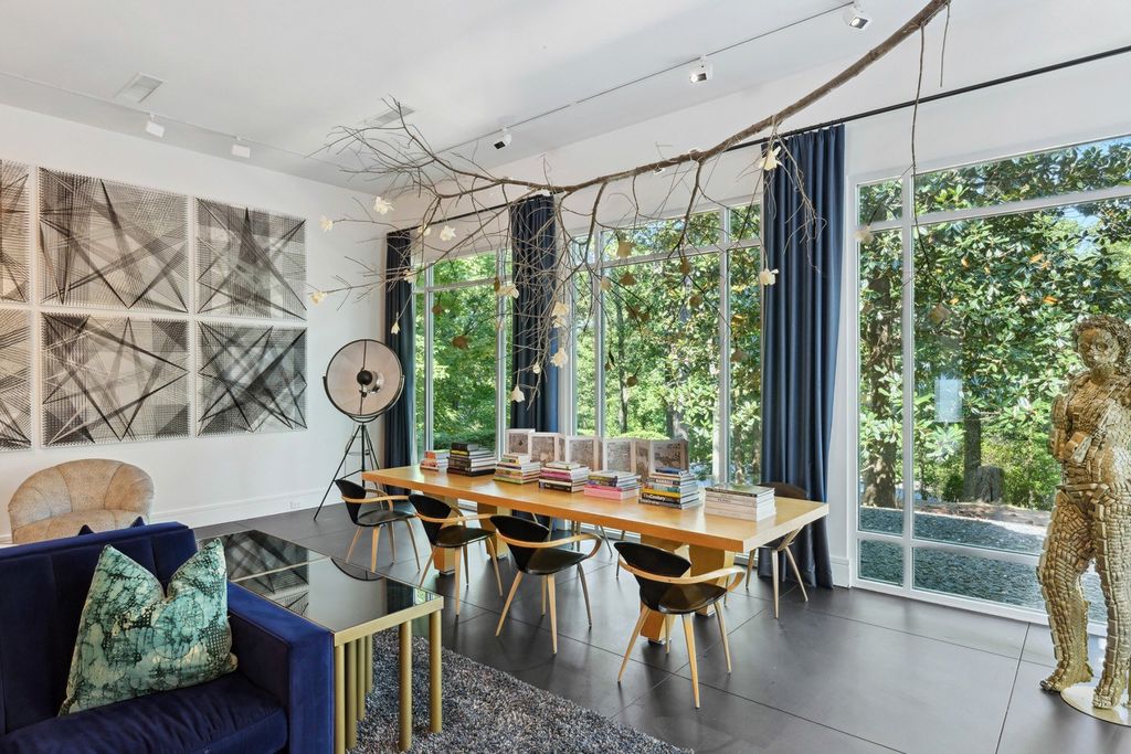 Iconic Contemporary Estate in Atlanta, Georgia: A Spectacular Landmark Listed at $2.35 Million