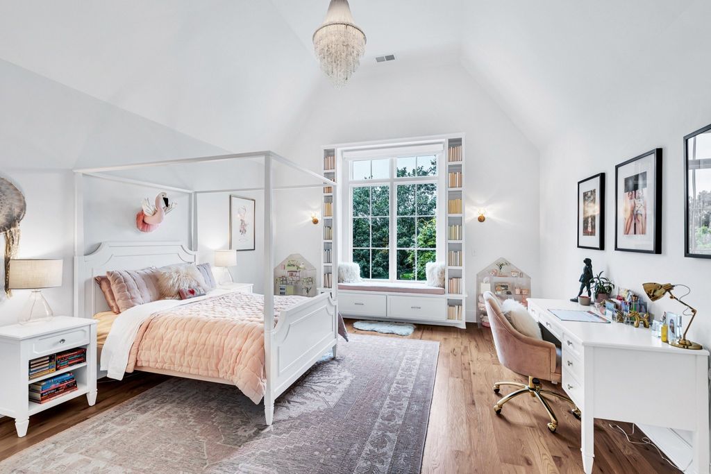 Luxurious $4.45 Million Home with Mature Landscaping Hits the Market in Nashville, Tennessee