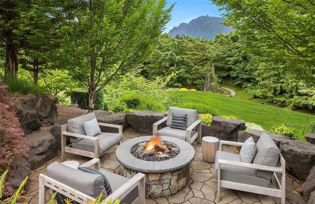 Luxurious Uplands Home in North Bend, Washington with Breathtaking Views of Mt. Si Listed at $3.75 Million