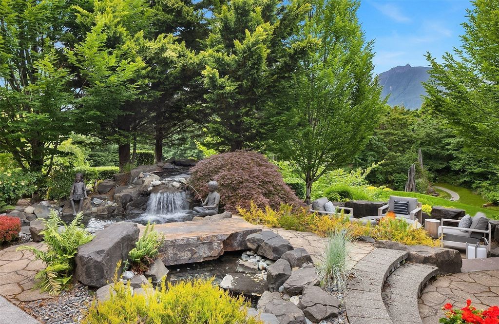 Luxurious Uplands Home in North Bend, Washington with Breathtaking Views of Mt. Si Listed at $3.75 Million