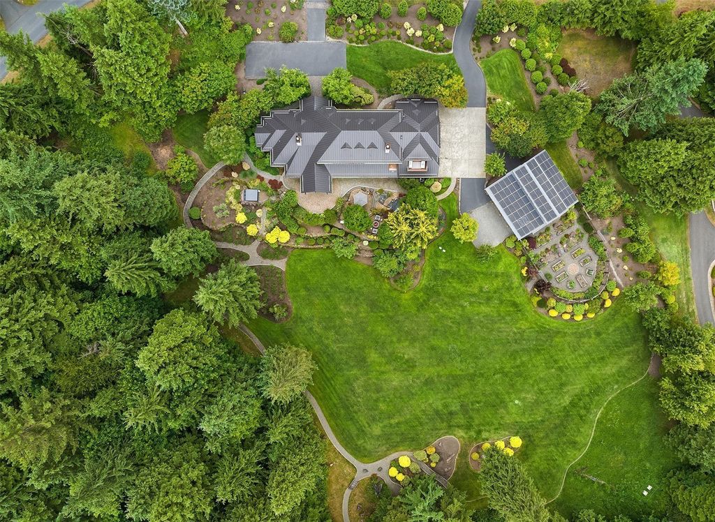 Luxurious Uplands Home in North Bend, Washington with Breathtaking Views of Mt. Si Listed at $3.75 Million