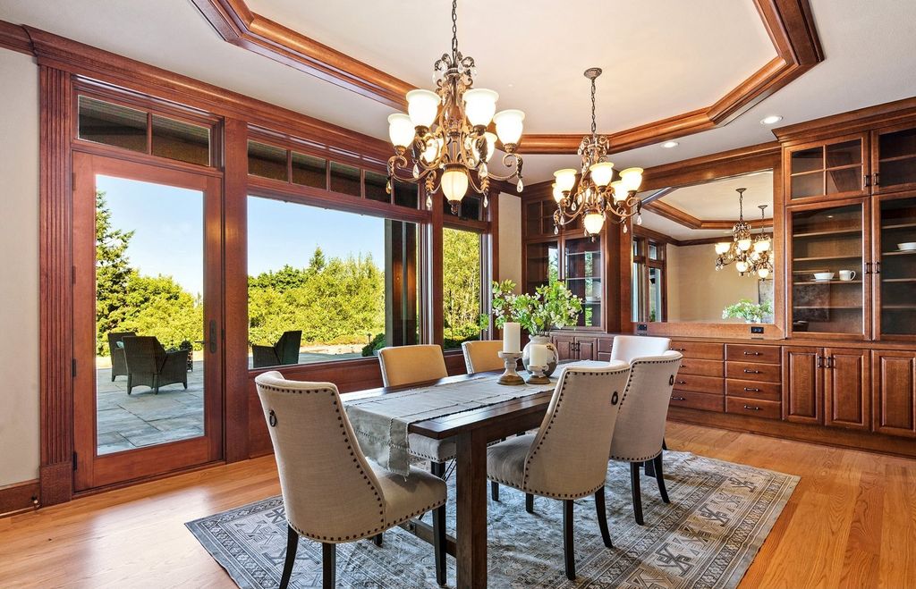 Secluded Elegance: $4.98 Million Portland, Oregon Estate Epitomizes Incomparable Retreat-Style Living
