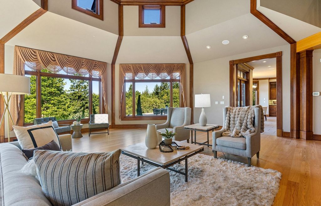 Secluded Elegance: $4.98 Million Portland, Oregon Estate Epitomizes Incomparable Retreat-Style Living
