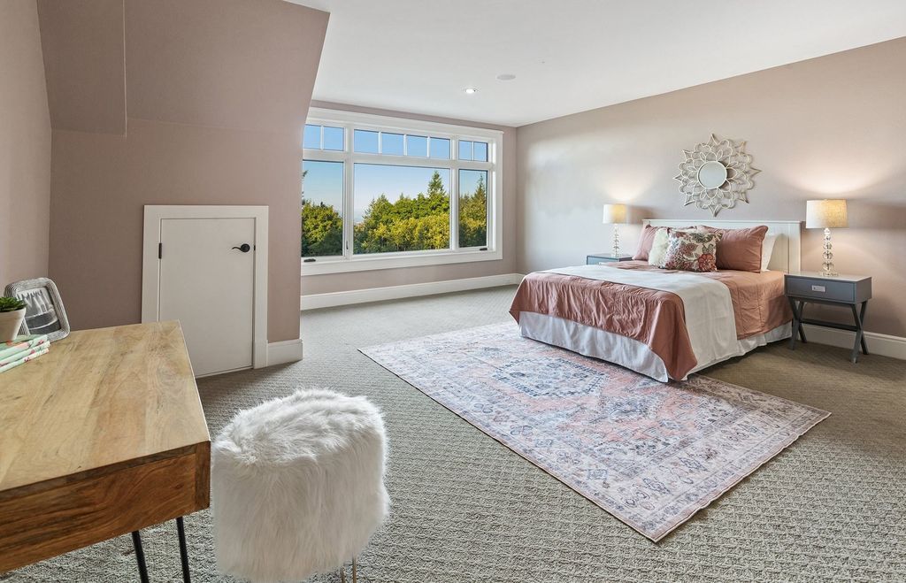 Secluded Elegance: $4.98 Million Portland, Oregon Estate Epitomizes Incomparable Retreat-Style Living