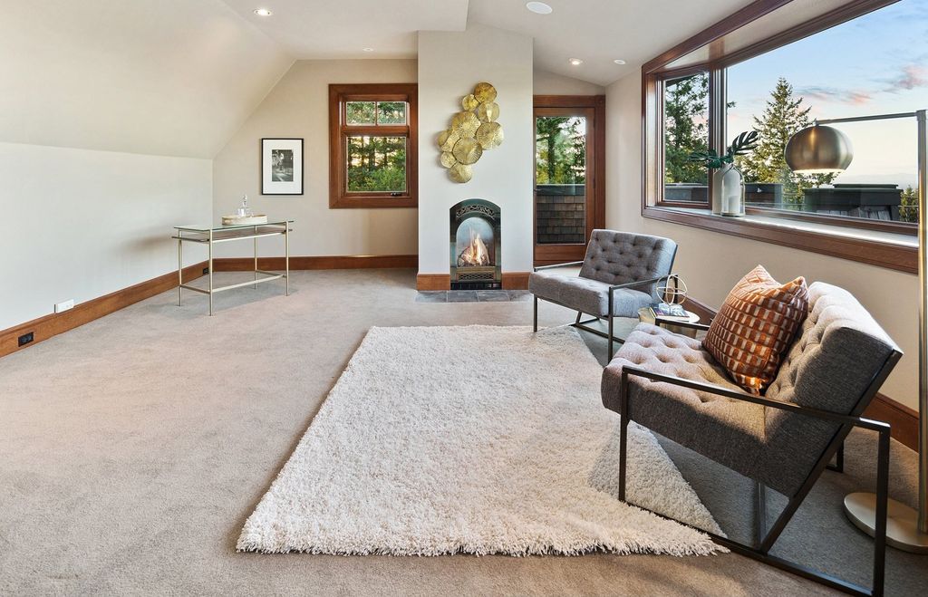Secluded Elegance: $4.98 Million Portland, Oregon Estate Epitomizes Incomparable Retreat-Style Living