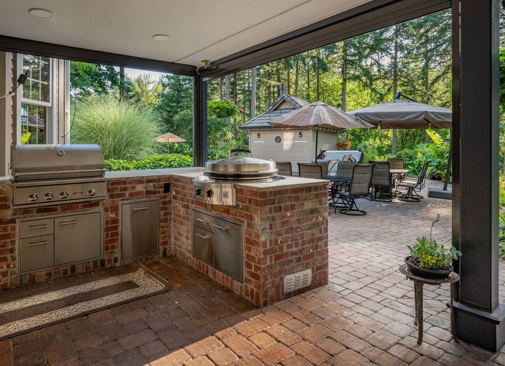 Secluded Oasis: Expansive Outdoor Living and Tranquility in Tualatin, Oregon Listing for $2.475 Million