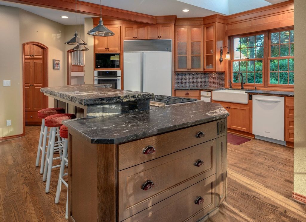 Secluded Oasis: Expansive Outdoor Living and Tranquility in Tualatin, Oregon Listing for $2.475 Million