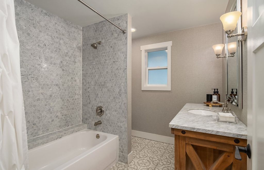 Secluded Tranquility Redefined: Quintessential Northwest Living Home in Washington, Listed at $2.2 Million