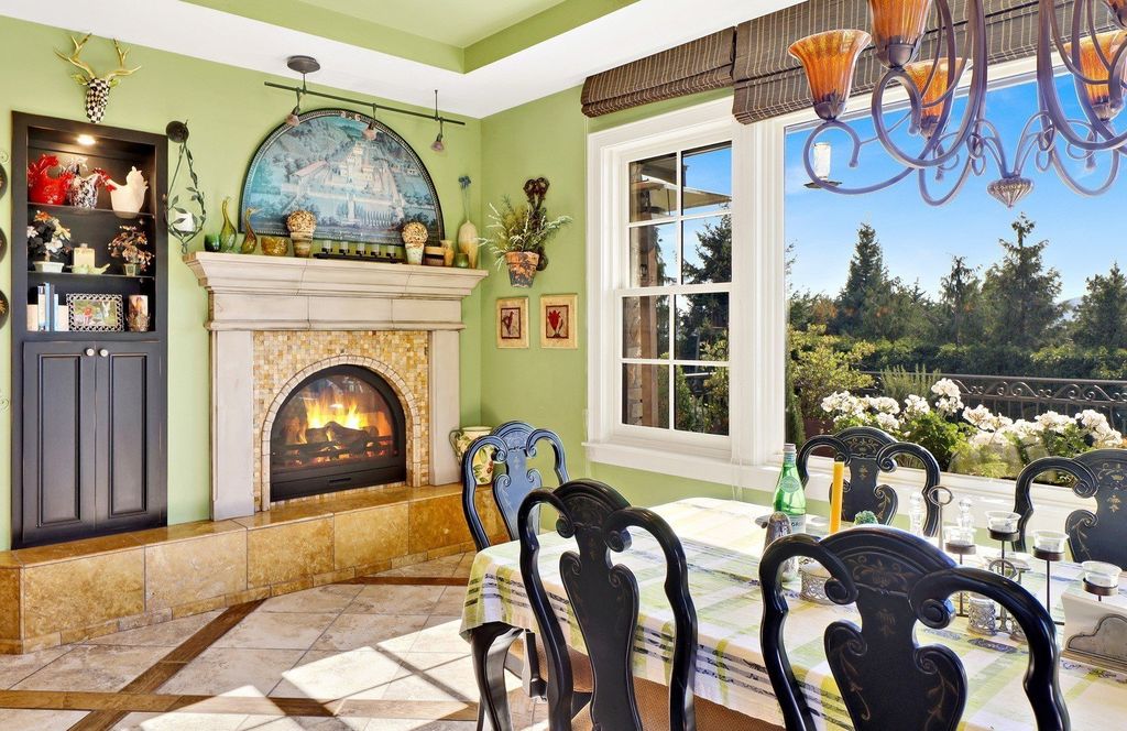 Bellingham, Washington's Mediterranean Retreat: Captivating Views and Elegant Living for $3,895,444