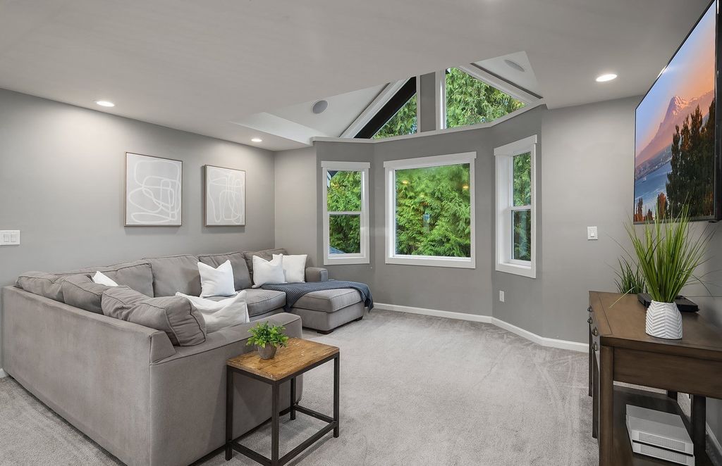 Secluded Tranquility Redefined: Quintessential Northwest Living Home in Washington, Listed at $2.2 Million
