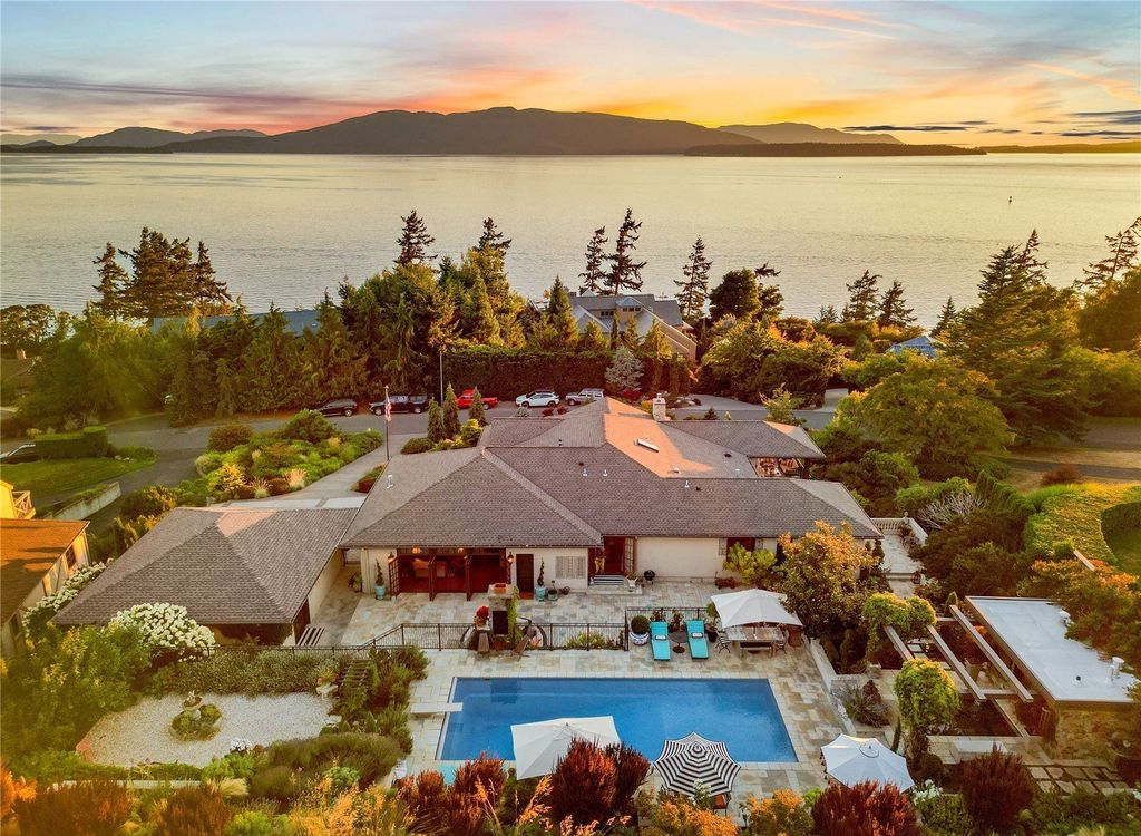 Bellingham, Washington's Mediterranean Retreat: Captivating Views and Elegant Living for $3,895,444