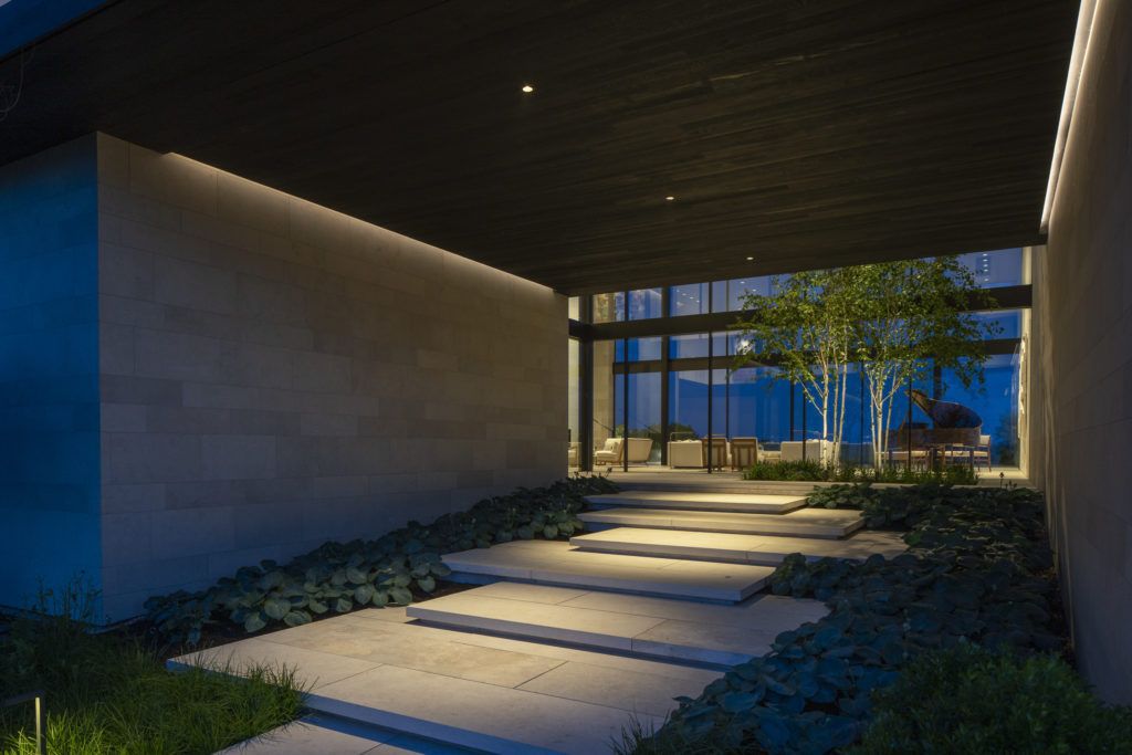 Southampton Oceanfront, Luxurious Resort-like Glamour by BMA Architect