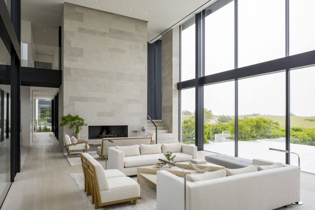 Southampton Oceanfront, Luxurious Resort-like Glamour by BMA Architect