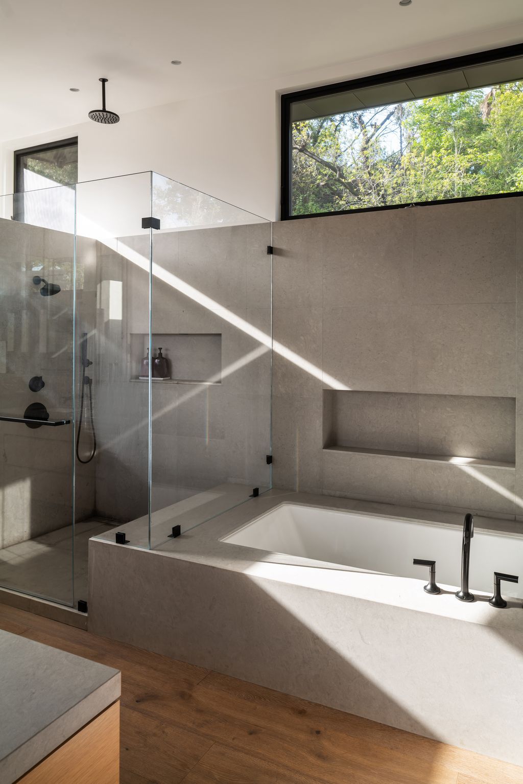 T House, Stunning Project atop Los Angeles’ Hollywood Hills by ANX