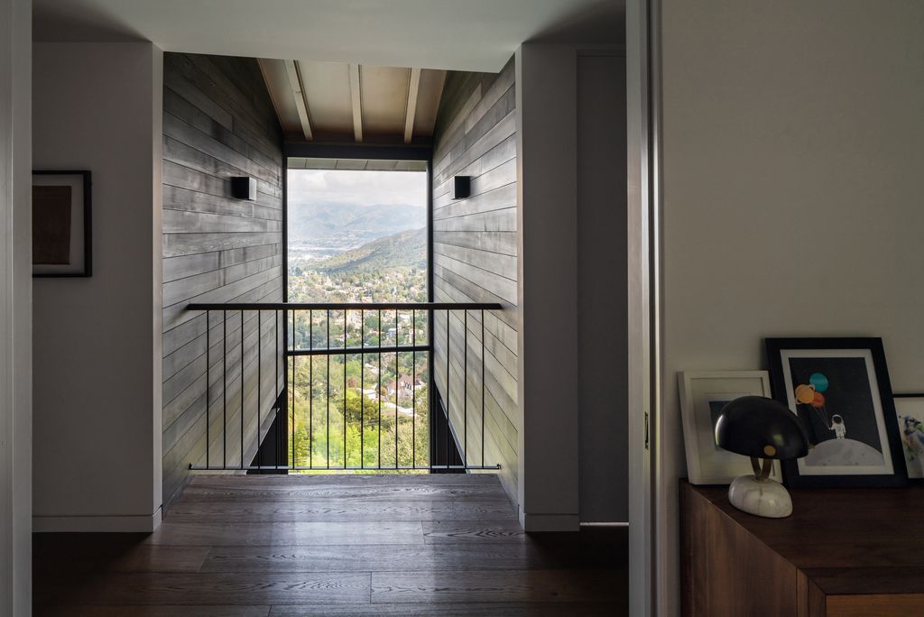 T House, Stunning Project atop Los Angeles’ Hollywood Hills by ANX