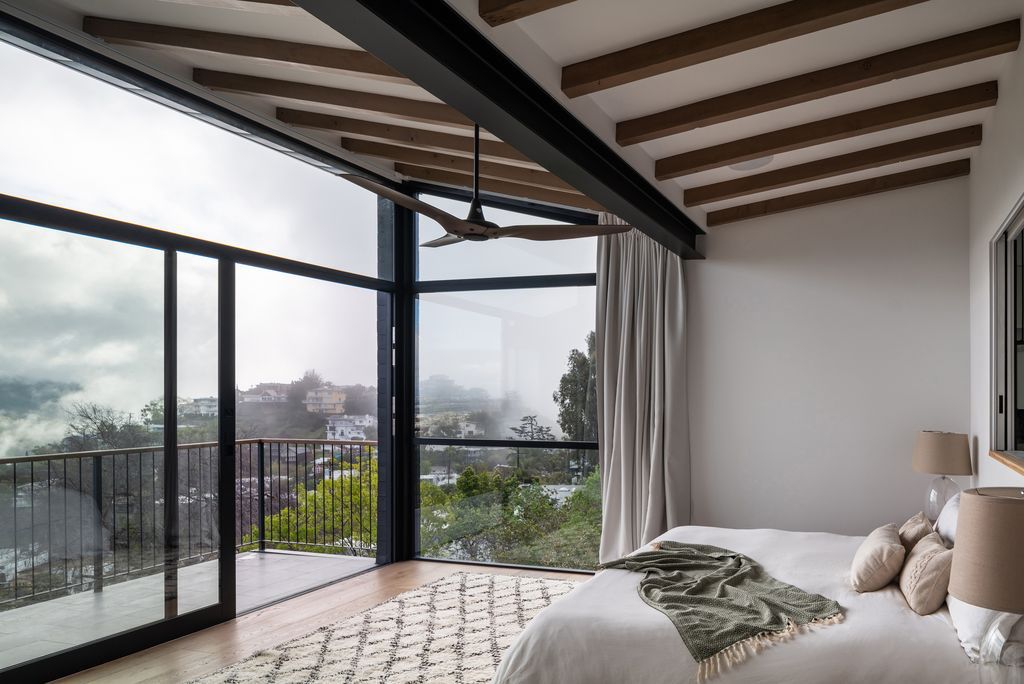 T House Stunning Project atop Los Angeles Hollywood Hills by ANX 18