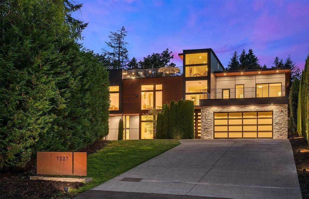 Tranquil Oasis: Contemporary Home on Mercer Island, Washington, Now Available for $3.85 Million