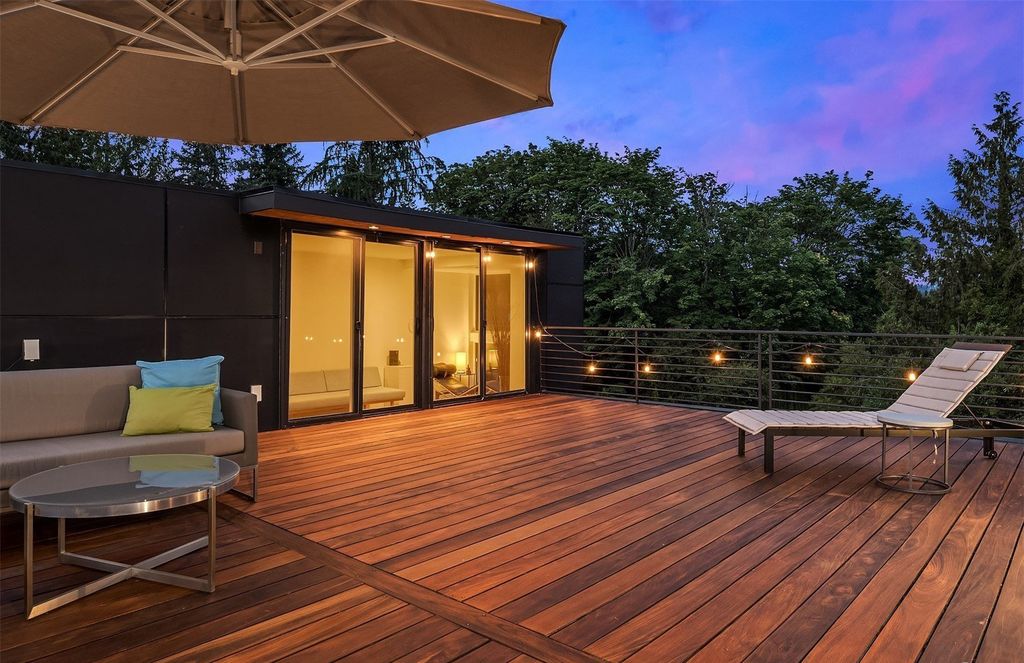 Tranquil Oasis: Contemporary Home on Mercer Island, Washington, Now Available for $3.85 Million
