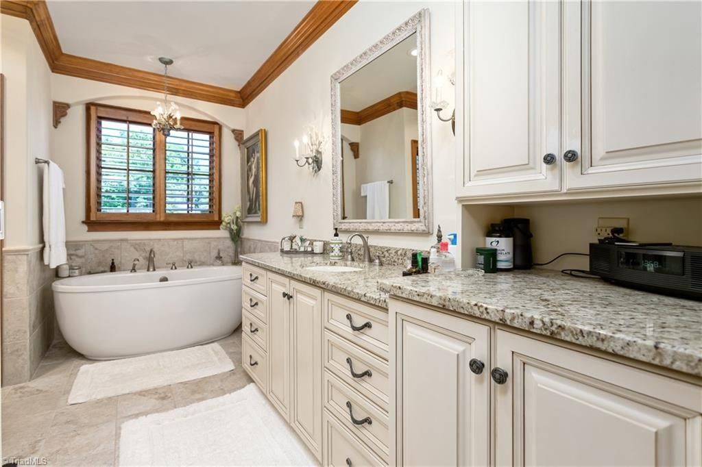 Ultimate Equestrian Paradise in Advance, North Carolina: Turn-Key Estate Boasting Elegance, Priced at $2.3 Million