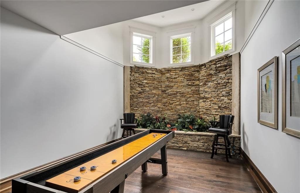 Unmatched Property: Riverside Brick & Stone Home in Cincinnati, Ohio Priced at $4.995 Million
