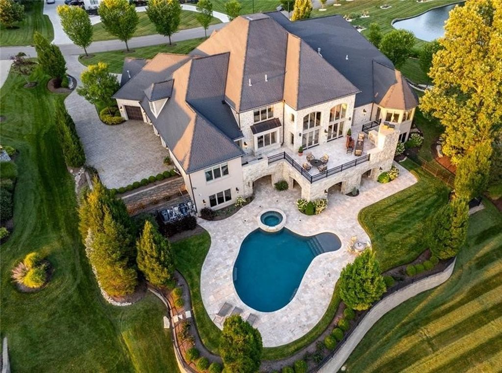 Unmatched Property: Riverside Brick & Stone Home in Cincinnati, Ohio Priced at $4.995 Million