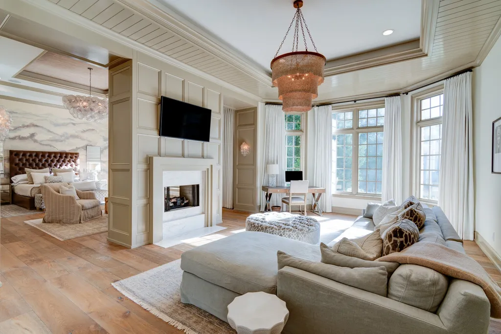 11101 Hawthorn Ridge Home in Fishers, Indiana. Explore the breathtaking elegance of 11101 Hawthorn Ridge, a custom-designed estate in Hamilton Proper. Nestled on over 6 acres of meticulously landscaped grounds, this gated residence offers unparalleled privacy and sophistication.
