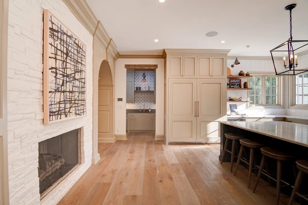 11101 Hawthorn Ridge Home in Fishers, Indiana. Explore the breathtaking elegance of 11101 Hawthorn Ridge, a custom-designed estate in Hamilton Proper. Nestled on over 6 acres of meticulously landscaped grounds, this gated residence offers unparalleled privacy and sophistication.