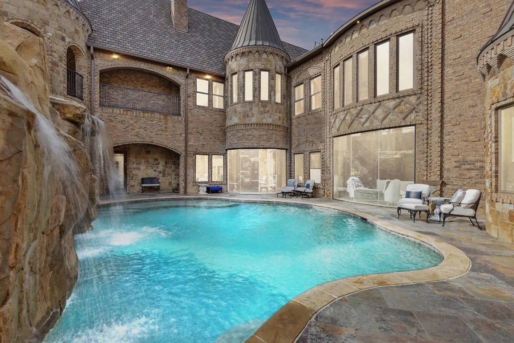 1161 La Mirada Southlake TX 76092 12