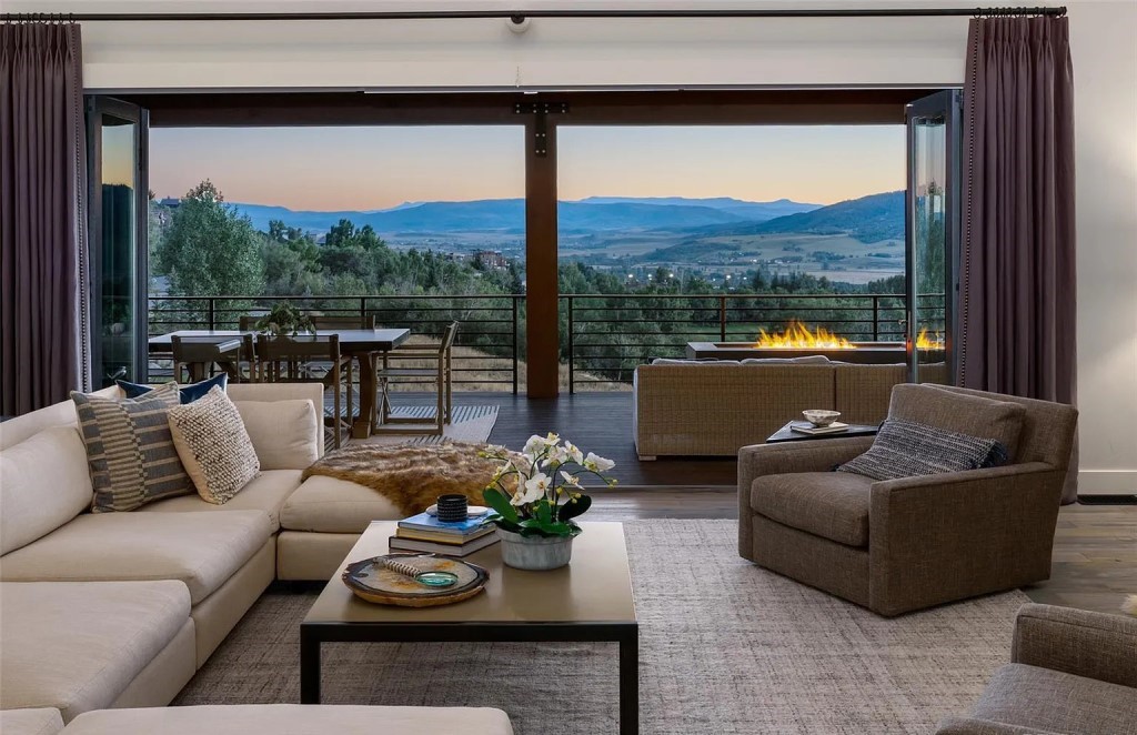 1305 Clubhouse Circle Steamboat Springs CO 80487 7