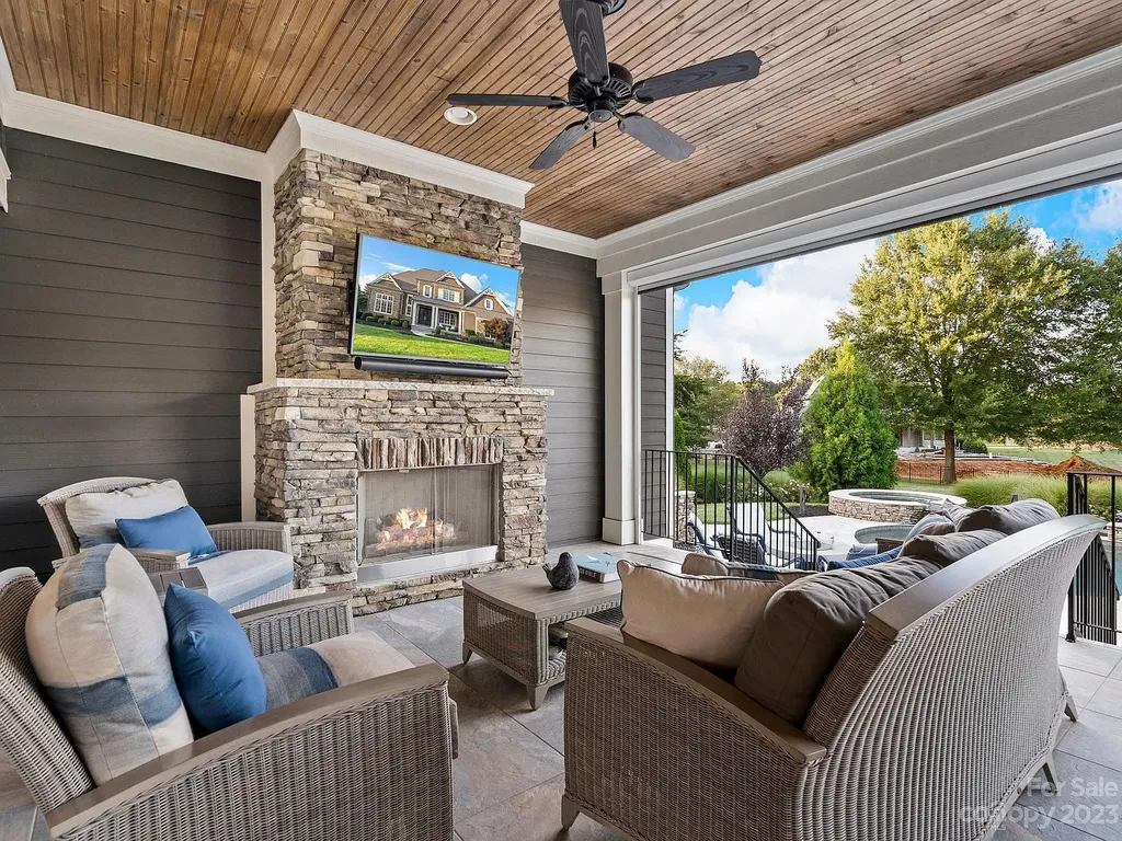 147 Torrence Chapel Road Home in Mooresville, North Carolina. Prepare to be amazed by this award-winning home designed and built by Arthur Rutenberg Homes. Set on over an acre of meticulously landscaped land, this stunning residence is a true masterpiece that you won't want to miss.