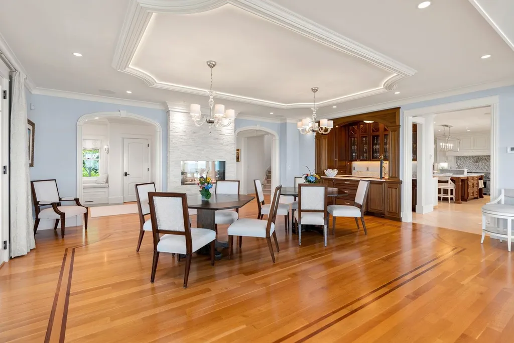 17 Straws Point Home in Rye, New Hampshire. Welcome to an extraordinary oceanfront estate located on the prestigious Straw's Point in Rye, New Hampshire—a property that defines opulence and luxury living. Situated at 17 Straw's Point, this magnificent residence boasts over 10,000 square feet of sheer grandeur. 