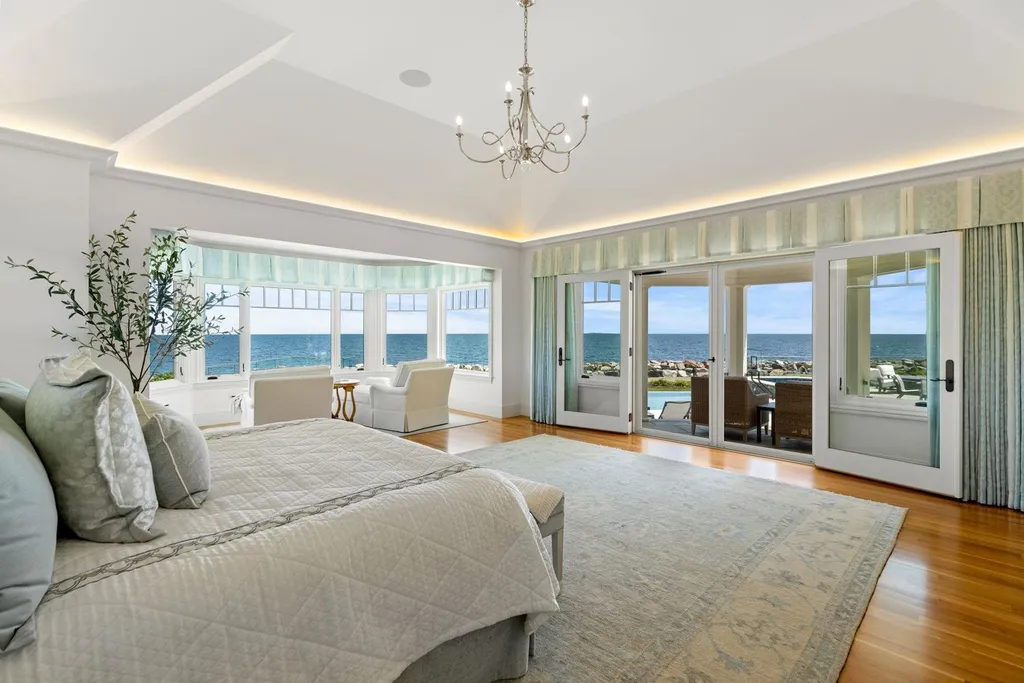 17 Straws Point Home in Rye, New Hampshire. Welcome to an extraordinary oceanfront estate located on the prestigious Straw's Point in Rye, New Hampshire—a property that defines opulence and luxury living. Situated at 17 Straw's Point, this magnificent residence boasts over 10,000 square feet of sheer grandeur. 