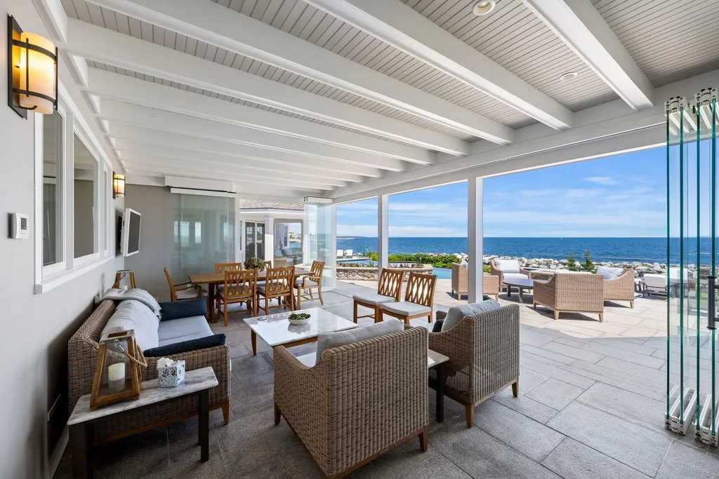 17 Straws Point Home in Rye, New Hampshire. Welcome to an extraordinary oceanfront estate located on the prestigious Straw's Point in Rye, New Hampshire—a property that defines opulence and luxury living. Situated at 17 Straw's Point, this magnificent residence boasts over 10,000 square feet of sheer grandeur. 